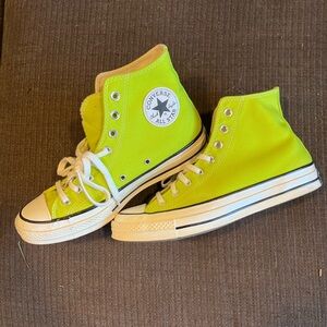 Tennis ball 🎾 colored high-top chucks M 8.5/ W10.5 EU42